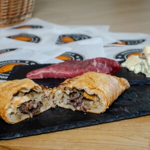 cross section steak and stilton pasty