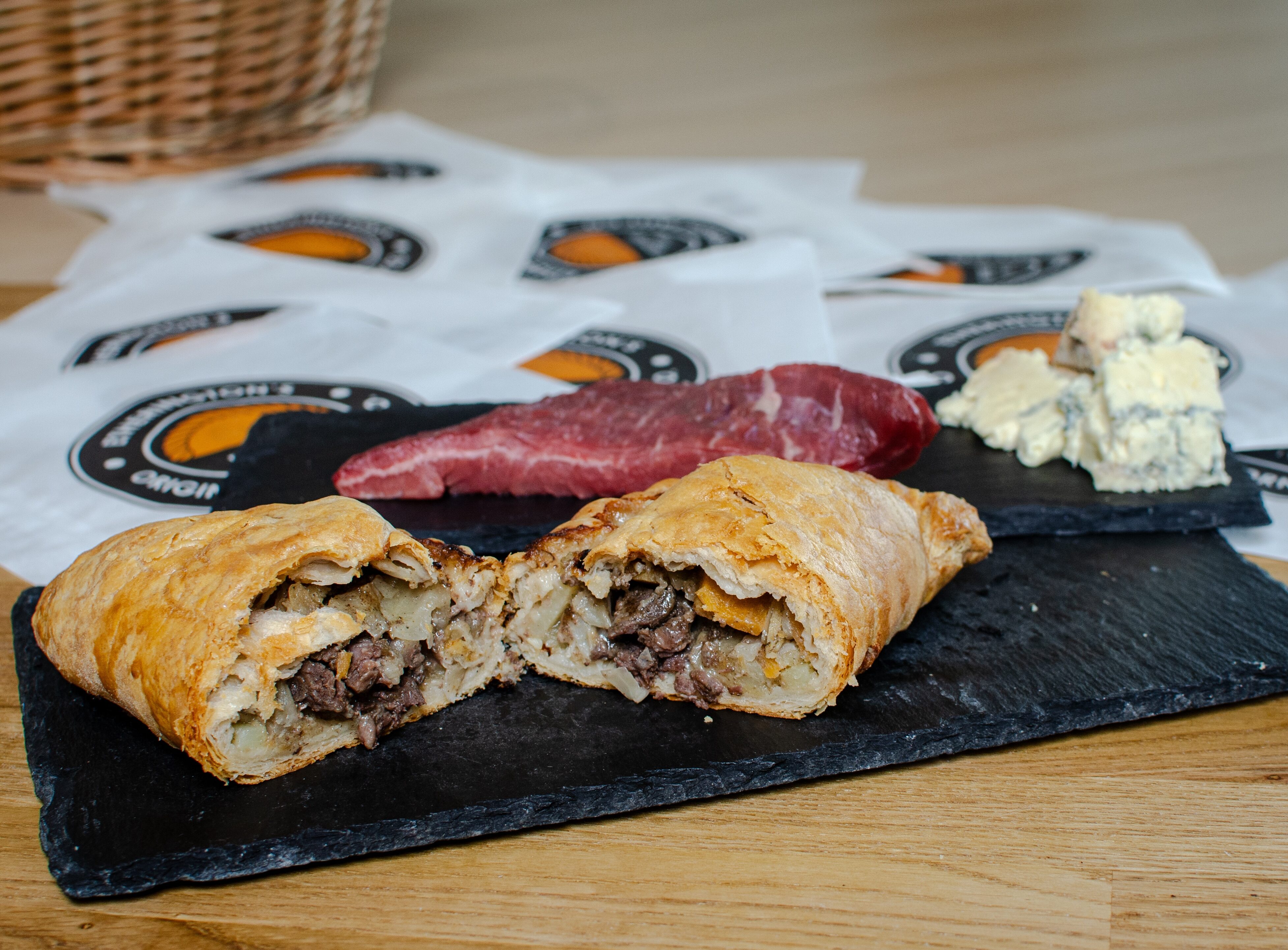 cross section steak and stilton pasty